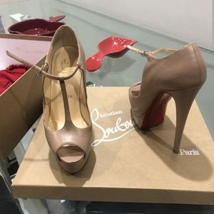 Amazin 😍 Christian Louboutin